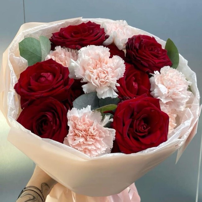 Букет цветов "Ягода"